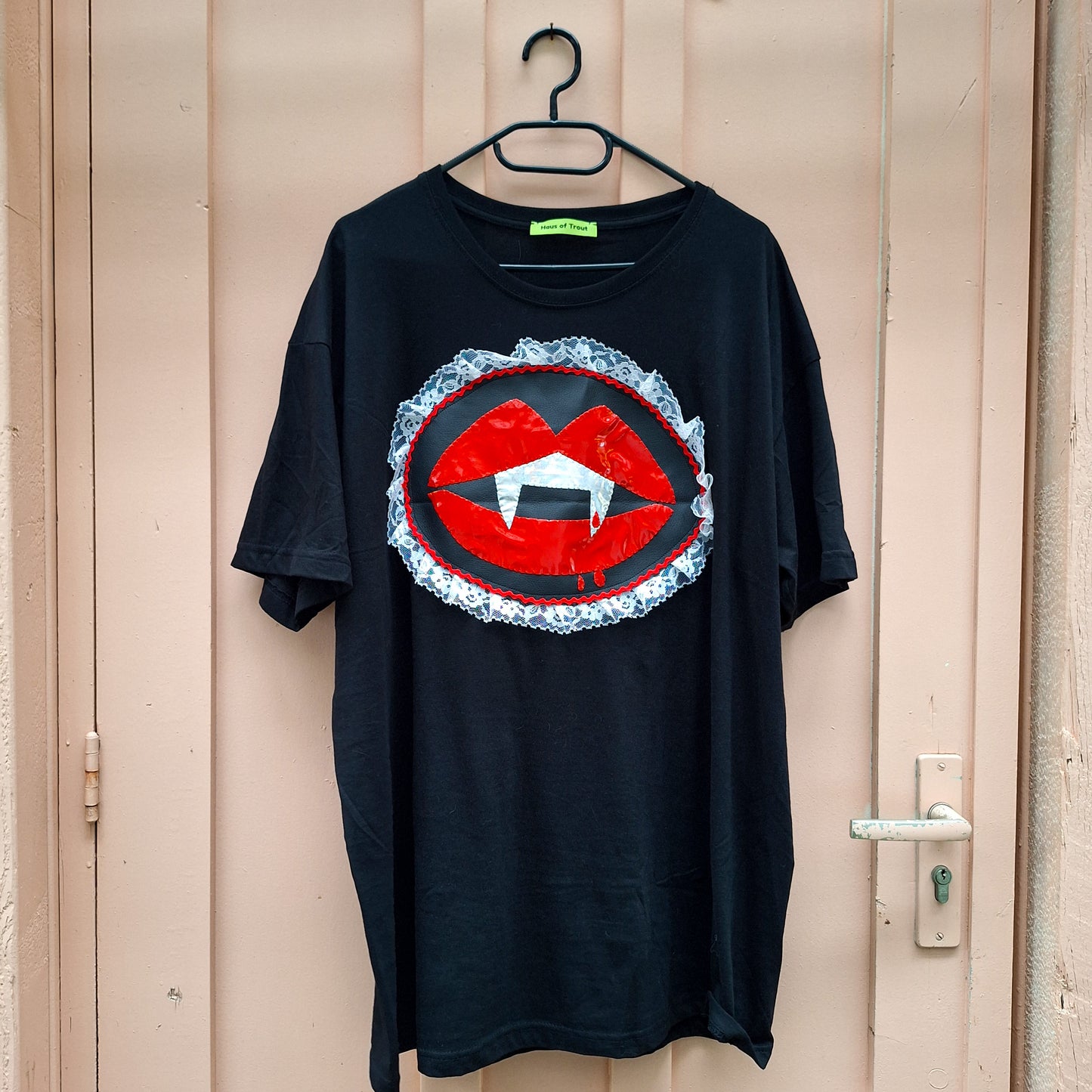 Vampire Lovers T-shirt