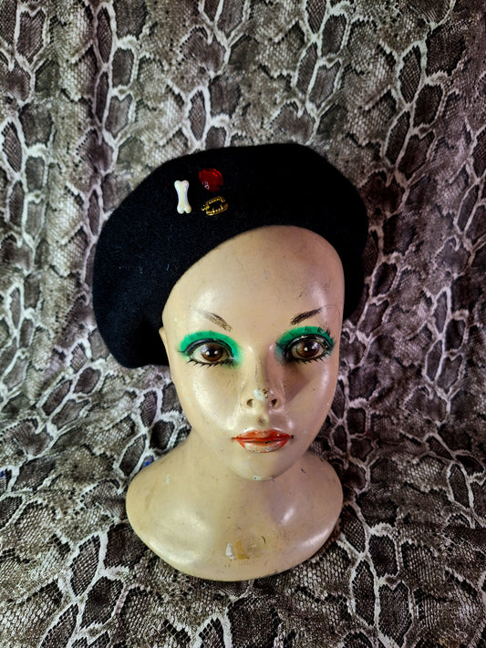 I ♡ Vampires Beret